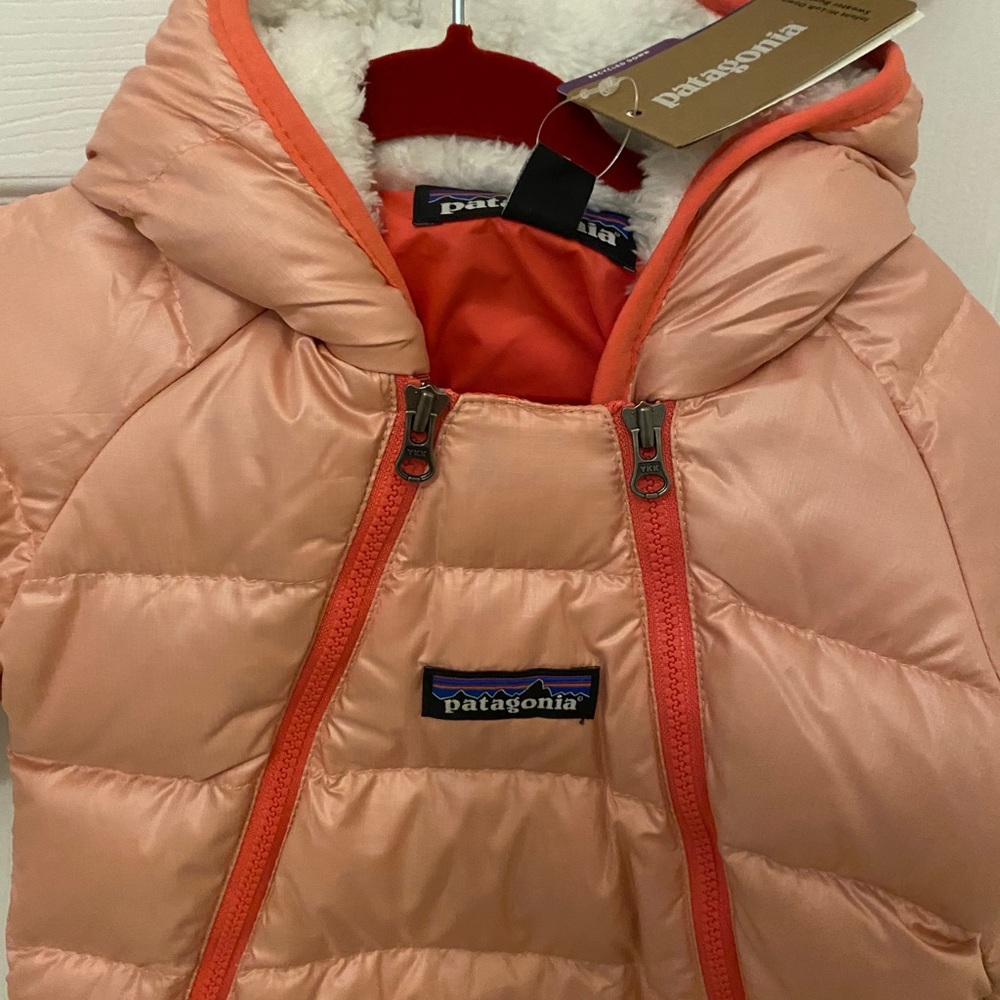NWT! Patagonia baby down sweater bunting